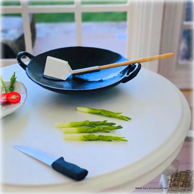 Dollhouse Spring onions miniature