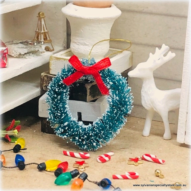 Dollhouse Christmas wreath garland