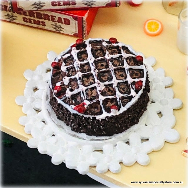 Dollhouse miniature christmas fruit cake
