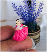 Dollhouse ornament figurine 2 cm pink lady dancing