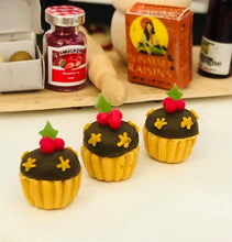 Dollhouse miniature star cupcakes Christmas food