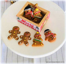 Gingerbread x 7 in Christmas Decorated Crate - Miniature