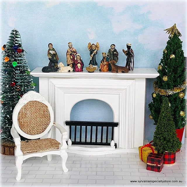 Dollhouse Minaiture Christmas Nativity Baby Jesus Manger Shepherds