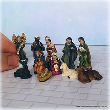 Dollhouse Minaiture Christmas Nativity Baby Jesus Manger Shepherds