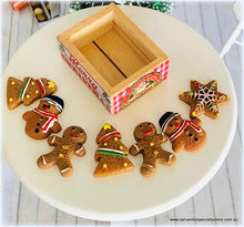 Gingerbread x 7 in Christmas Decorated Crate - Miniature