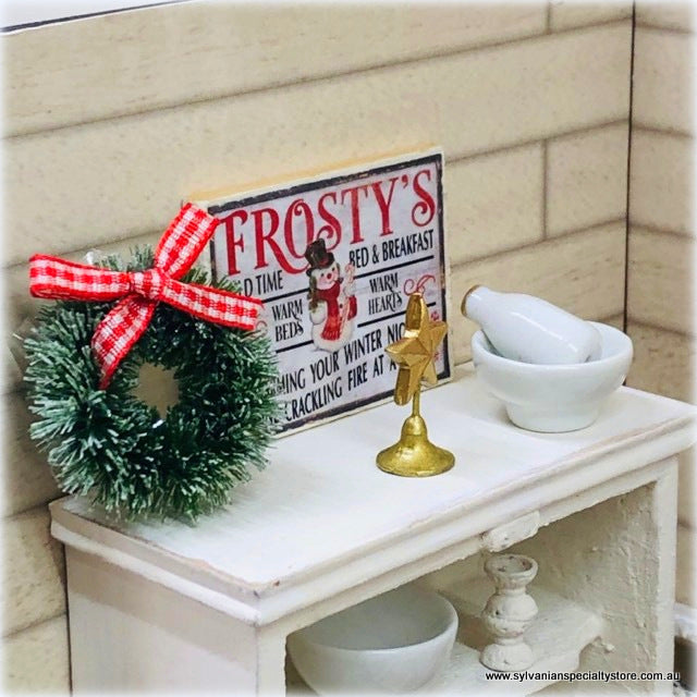 Christmas Wreath with Gingham Bow - 3cm diameter - Miniature