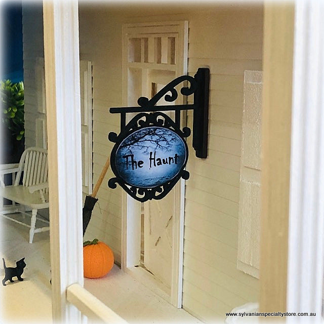 Dollhouse Halloween Wall Sign -8 cm high - The Haunt