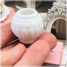 Dollhouse white ceramic planter pot