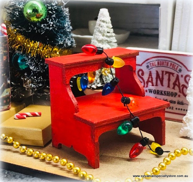 Step Stool Christmas Red cm high Miniature – Dollhouse