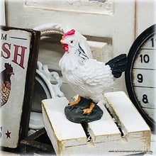 Hen - 3 cm high - Miniature