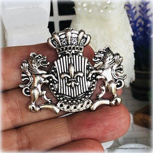 Dollhouse miniature Royal Crest lions metal