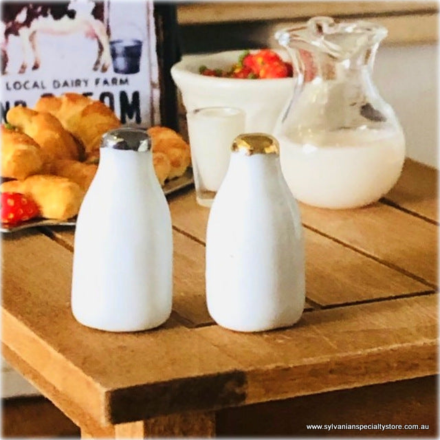 Dollhouse-miniature-milk-bottles-vintage
