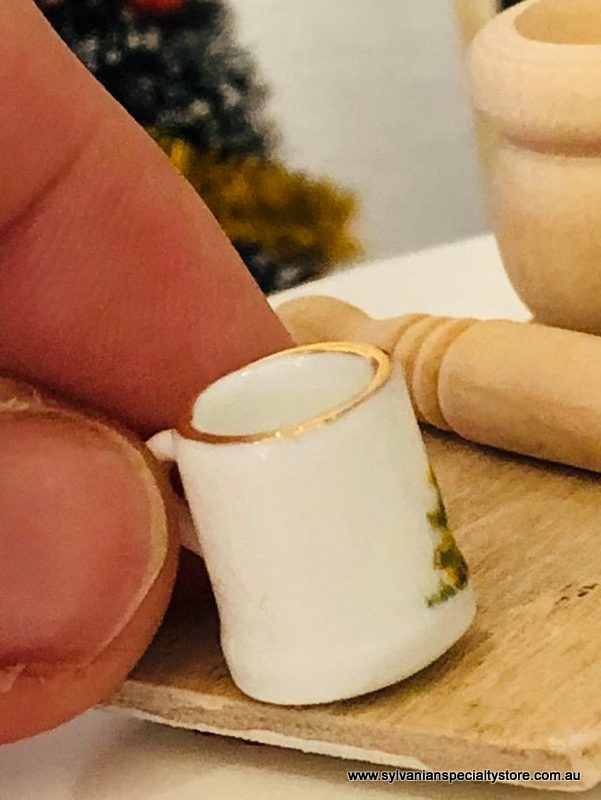 Christmas Mug -  1.5 cm-  Miniature