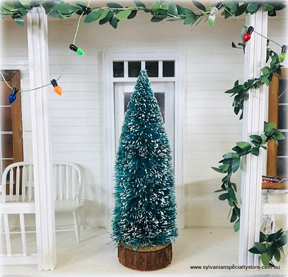 Christmas Tree - Traditional - 15 cm - Miniature