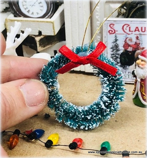 Dollhouse Christmas wreath garland