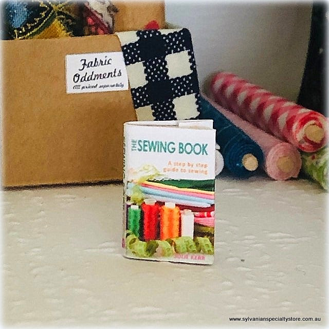 Miniature Dollshouse Guide to Sewing Book