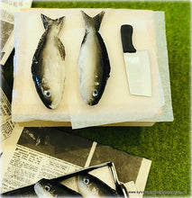 Fish x 2 and Knife - Miniature