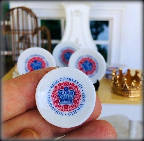 Dollhouse Royal coronation plate