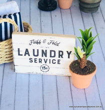 Laundry Sign - Miniature