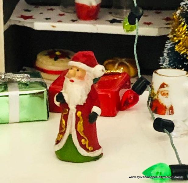 Reutter Porcelain Santa figure - 3 cm high - Miniature