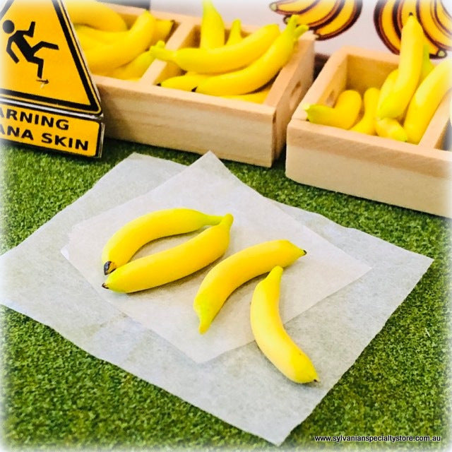 Dollhouse miniature bananas market