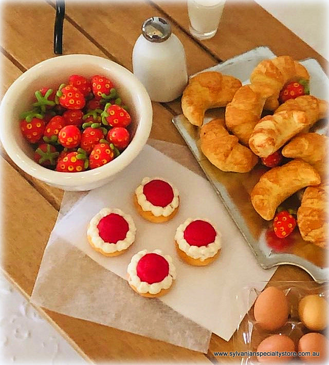 Dollhouse miniature jam tarts food accessories baking day