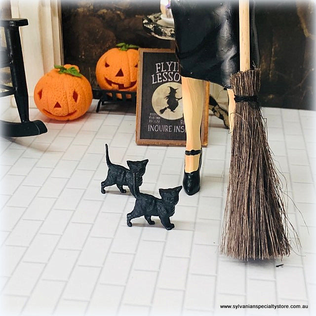 Dollhouse Miniature black cats plastic Halloween