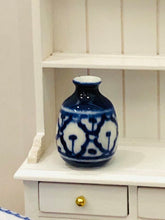 Blue White Patterned Vase - 2.5 cm high