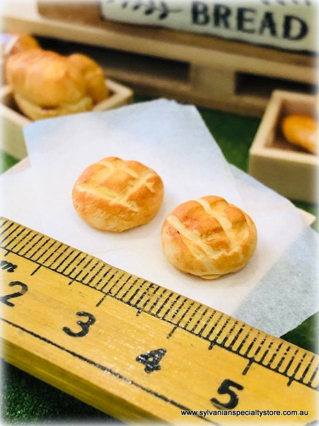 Dollhouse bakery bread buns miniature 1:12