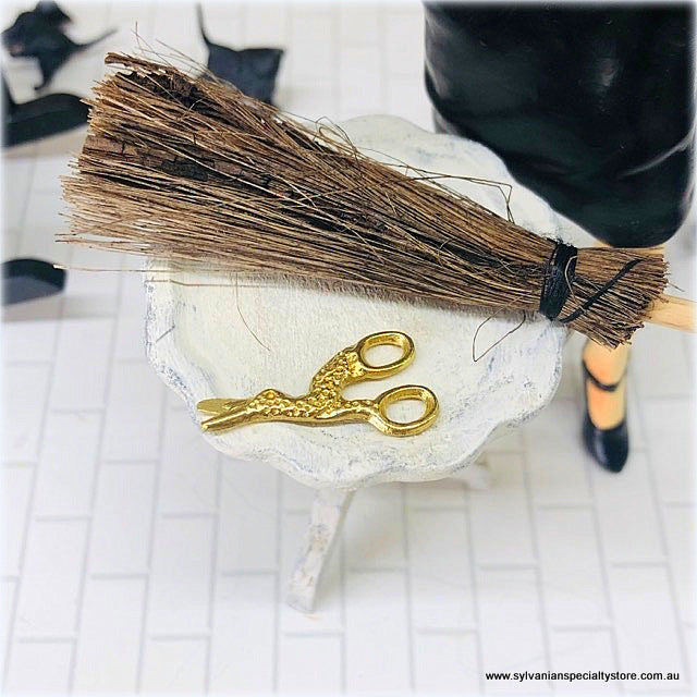 Dollhouse halloween broomstick trimming shears