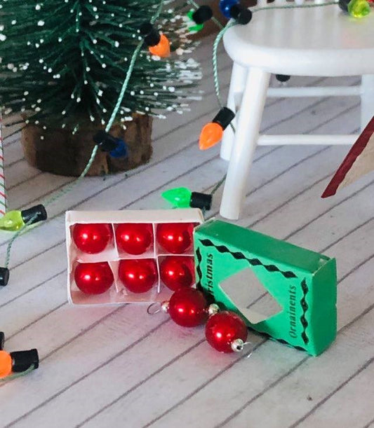 Dollhouse miniature Christmas decorating baubles red