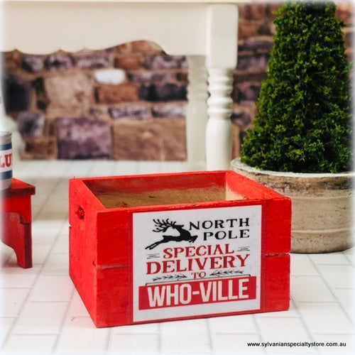 Delivery to Whoville Crate - 4 cm-  Miniature