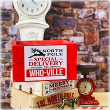 Delivery to Whoville Crate - 4 cm-  Miniature