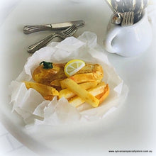Dollhouse fish n chips in paper