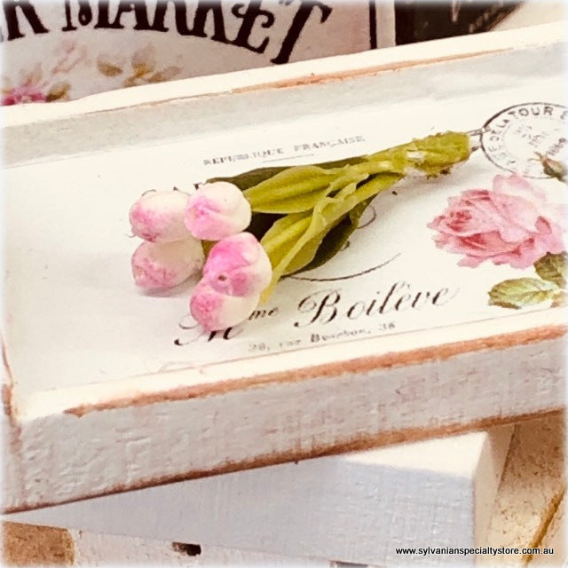 Dollhouse miniature bunch tulips pale pink