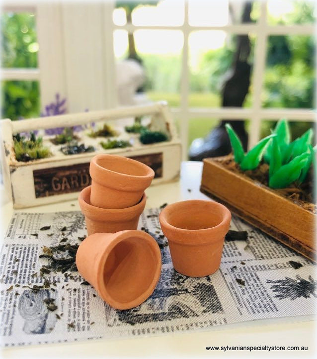 Terracotta Pots x 4 - small - Miniature