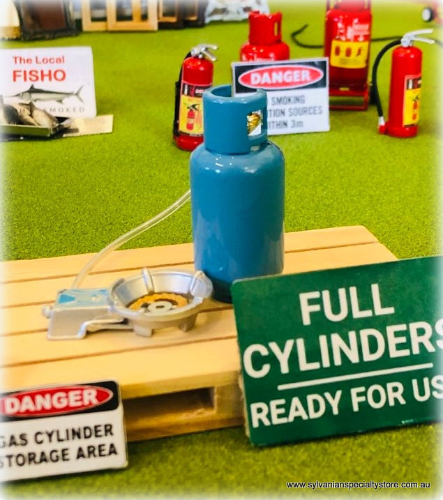 Gas Cylinder with Cooking Stove - Miniature
