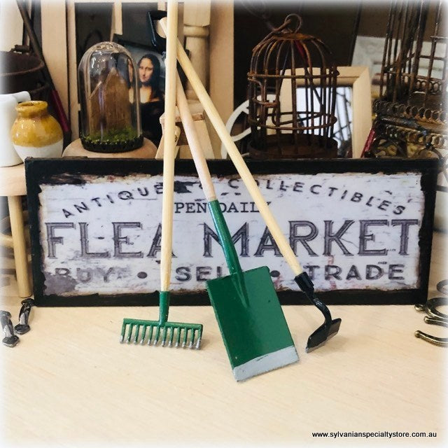 Dollhouse miniature Garden tools shovel spade