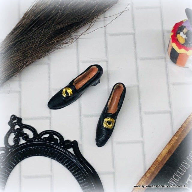 Dollhouse miniature halloween witch shoes