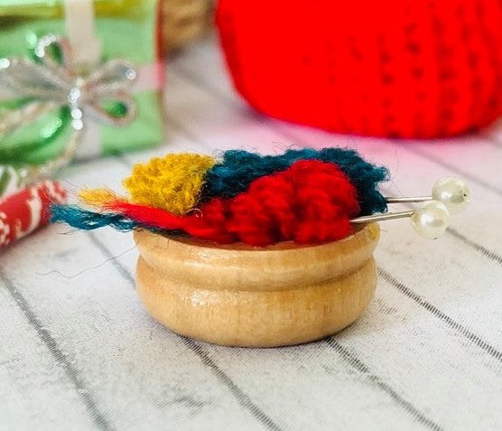 Dollhouse miniature knitting wool and needles