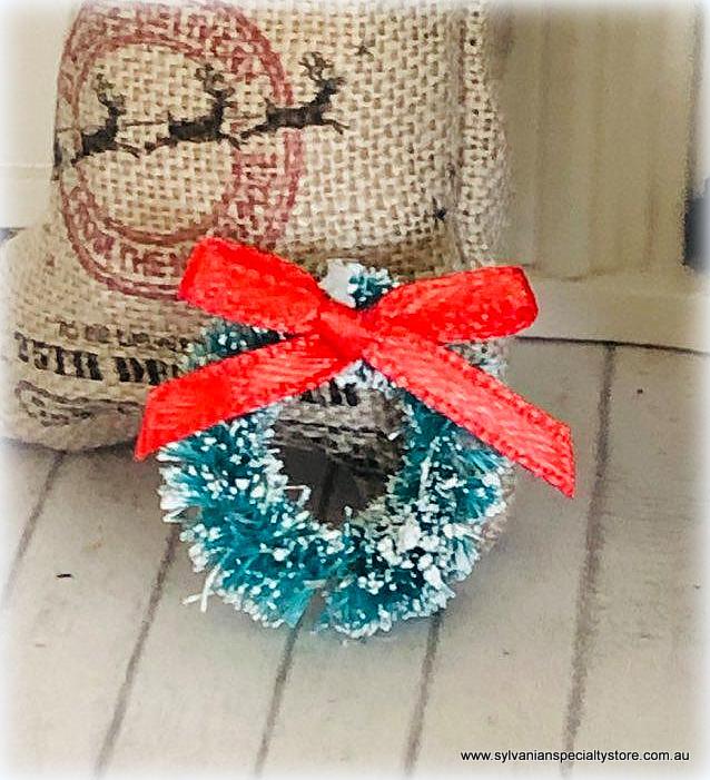Dollhouse miniature Christmas wreath