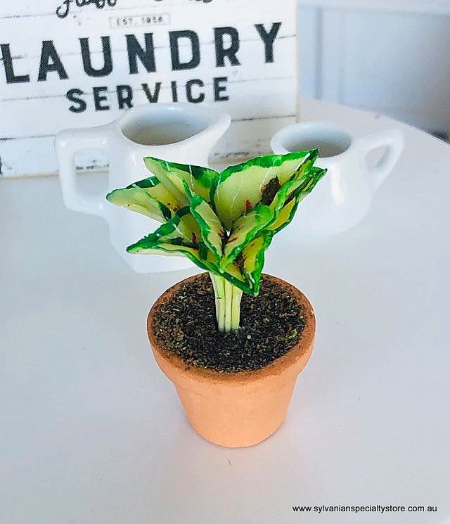 Fern in pot - Green/Red - Miniature