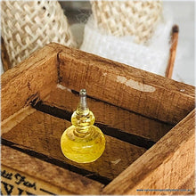 Perfume Bottle - Yellow - 1 cm high