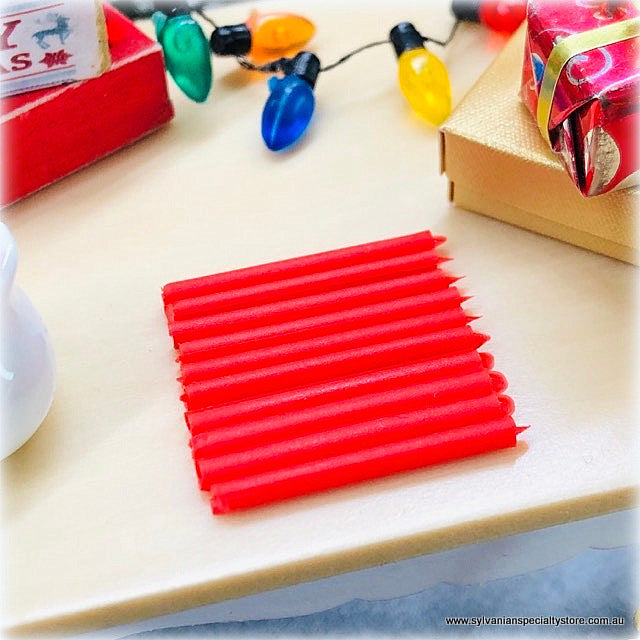 Dollhouse Miniature Red Candles