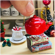 Red Kettle - Miniature