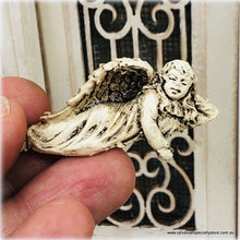 Angel Shelf Sitter - Miniature