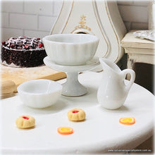 Dollhouse miniature white crockery cake plate kitchen bowls