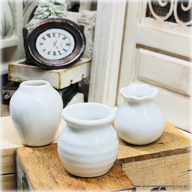 White Vases Modern - Set of 3 - Miniature