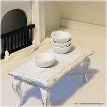 Dollhouse miniature scalloped edge bowls crockery 