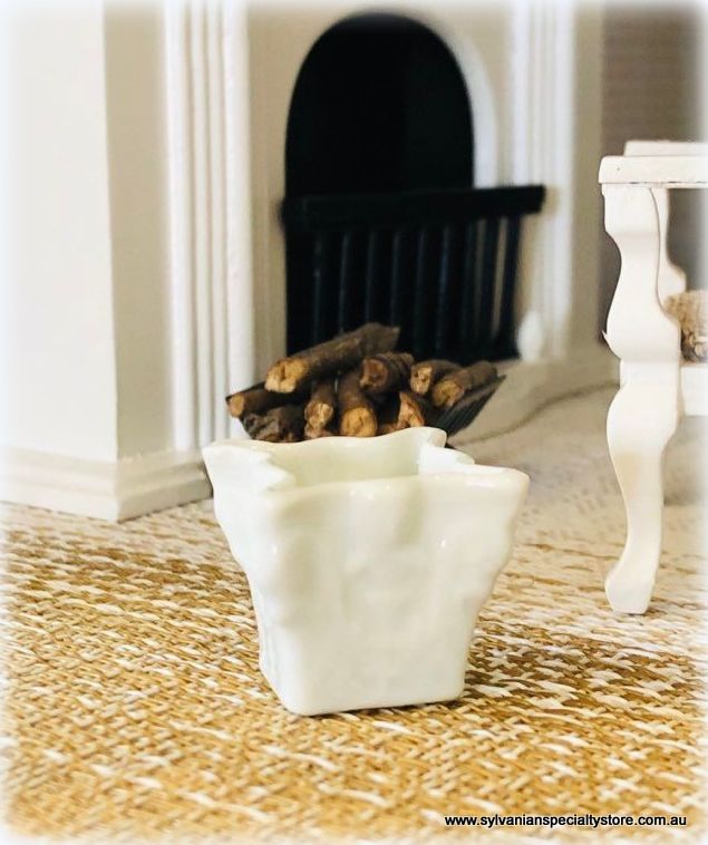 Dollhouse modern miniature planter pot
